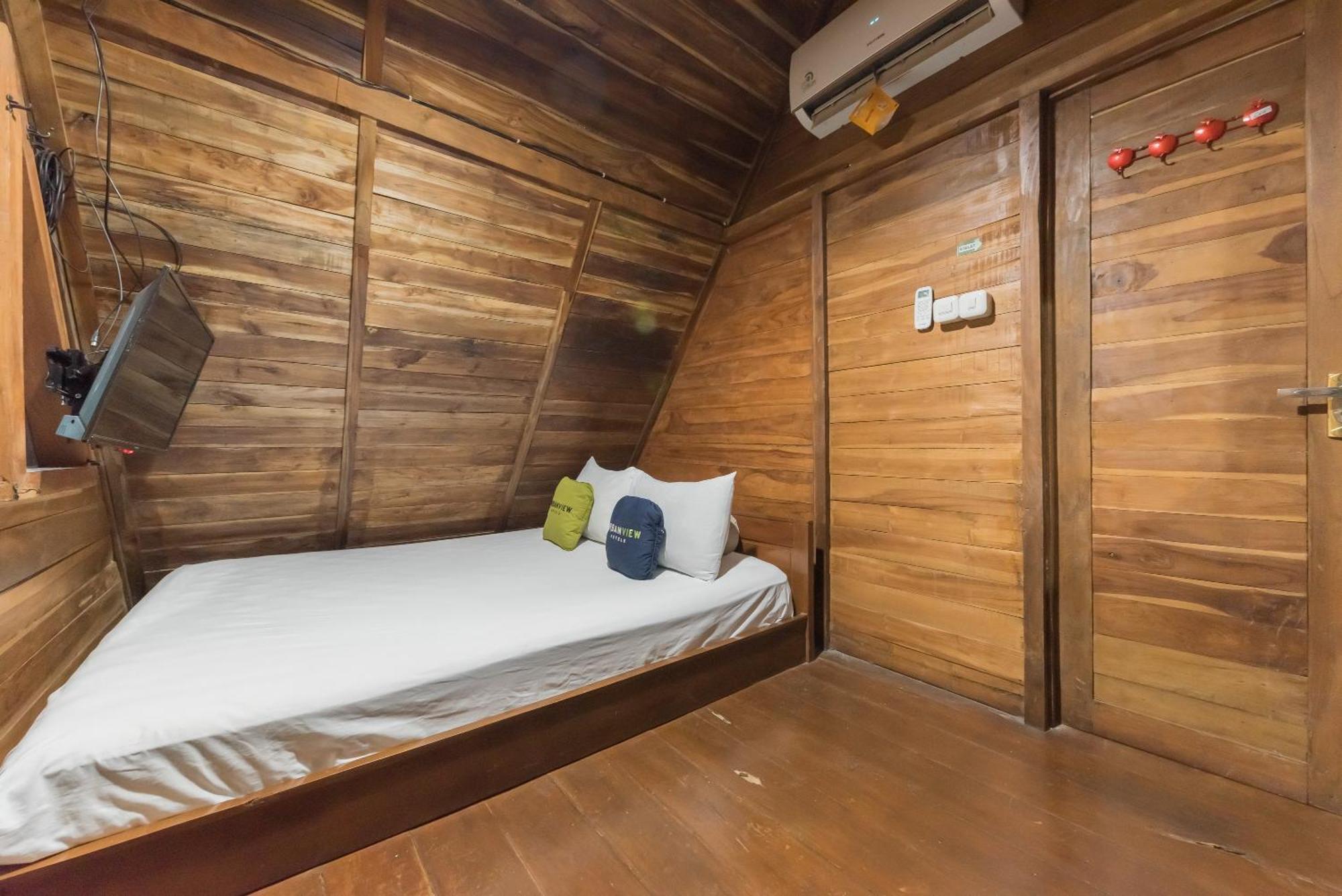 Urbanview Hotel Cianjur City Park By Reddoorz Exterior foto